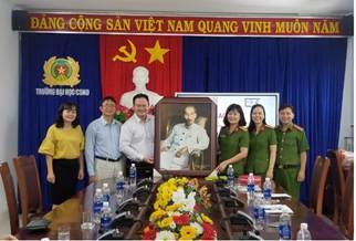 Giao lưu kết nghĩa giữa Bộ môn Ngoại ngữ và Khoa Tiếng Anh, Trường Đại học Sư phạm TP.HCM