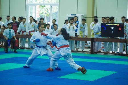 Sôi động cùng Giải đấu Karatedo