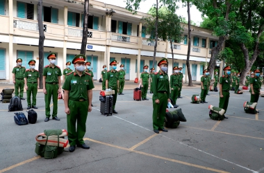 Sinh viên Trường Đại học CSND ra quân phòng chống dịch bệnh Covid-19                         