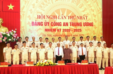 Phát huy trí tuệ tập thể trong lãnh đạo mọi mặt công tác Công an