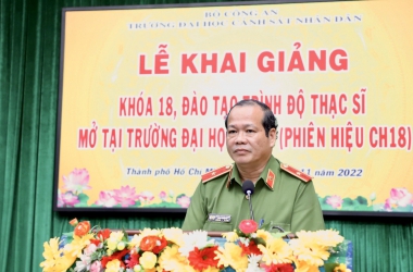 Khai giảng khóa Cao học 18