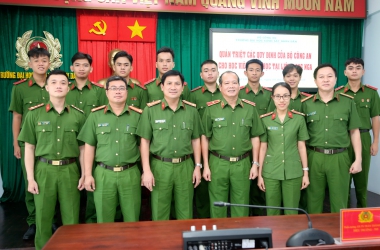 Hiệu trưởng gặp mặt học viên đi học tập tại Liên bang Nga