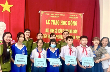 Tiếp bước em đến trường